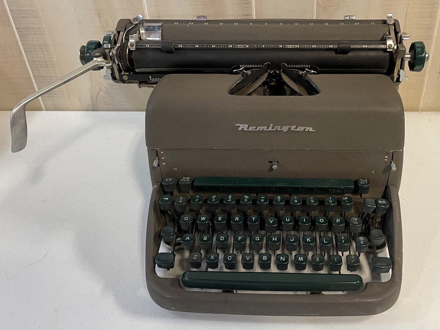Vintage Mid Century Remington Rand Standard Typewriter 1955 Green Keys