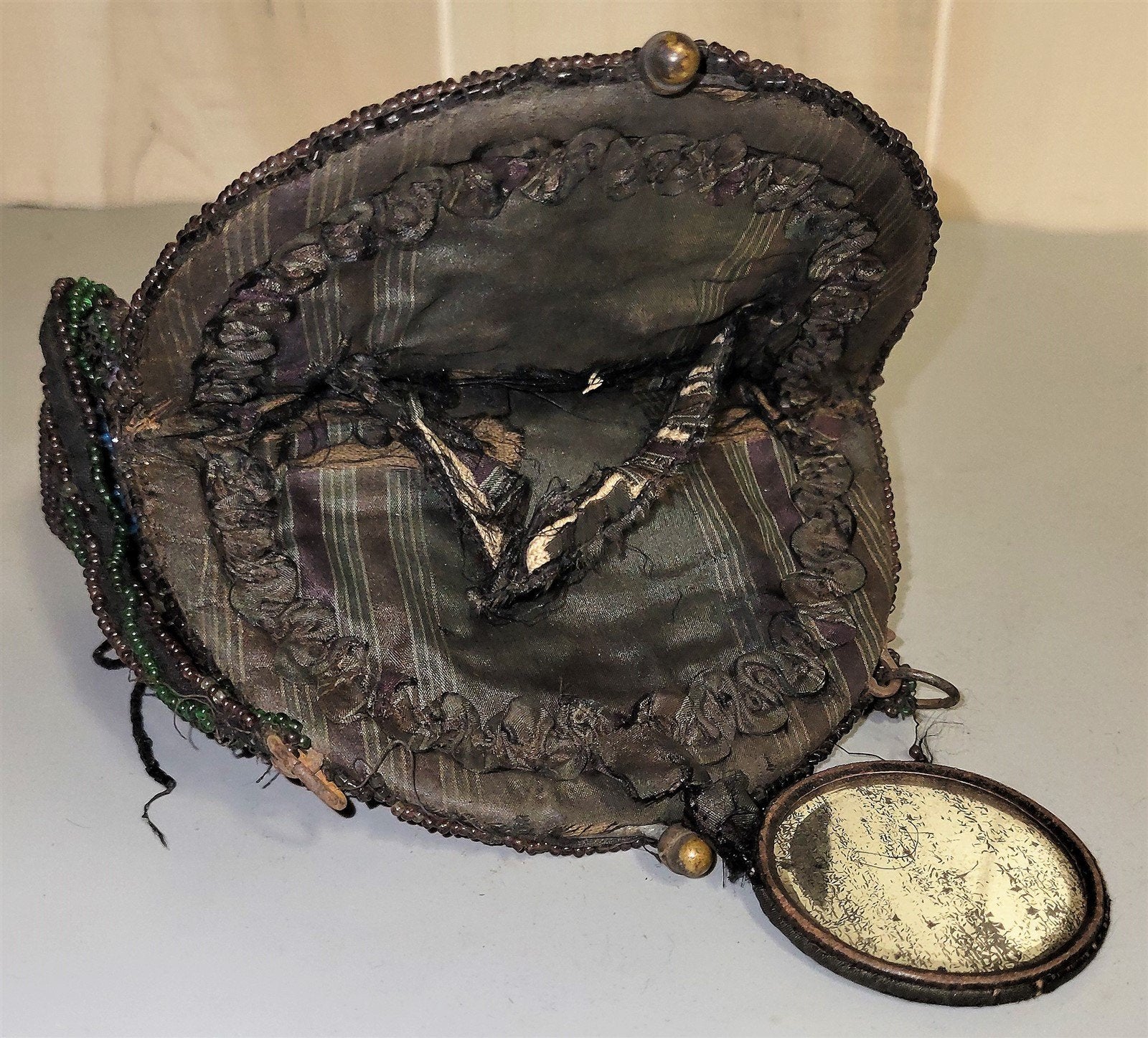 Vintage Glass Handbeaded Dangle Flapper Snap Purse With Small Mirror Handbag