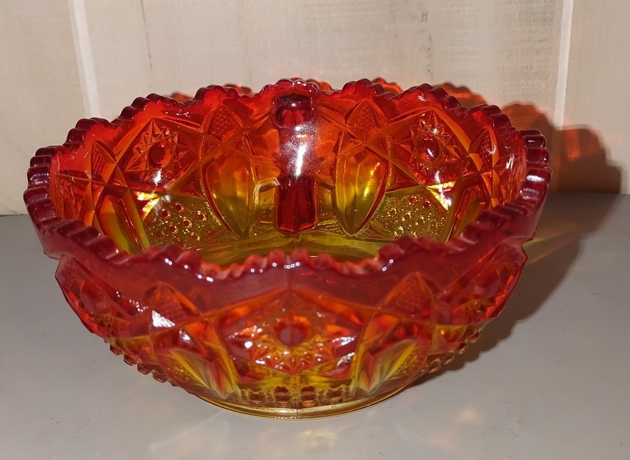 Vintage LE Smith Moon and Stars 1960's MCM Amberina Glass Nappy Bowl 7x6x3"