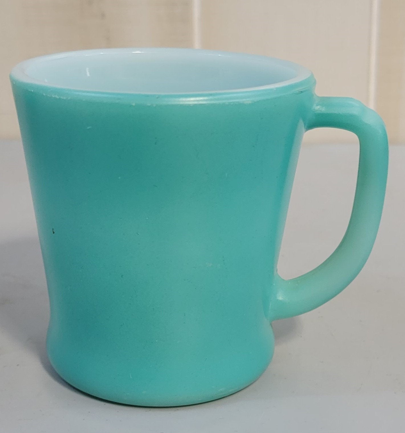 Vintage Rare Anchor Hocking Fireking D Handle Mugs Teal Green And Pink –  Shop Cool Vintage Decor