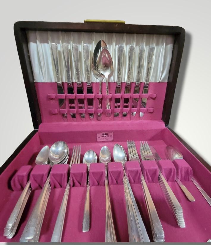 Antique Silver Set 1881 Rogers Silverplate By Oneida Brookwood/Banbury Pattern