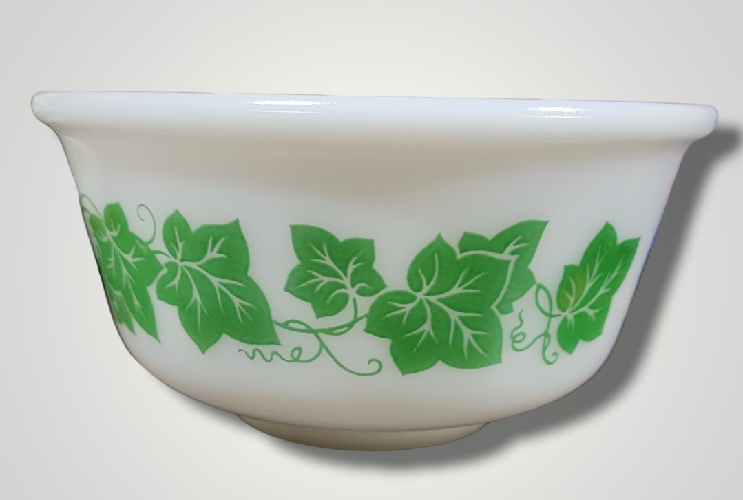 Vintage Mid Century Hazel Atlas Milk Glass Green Ivy Leaf Pattern 6 Mixing Bowls