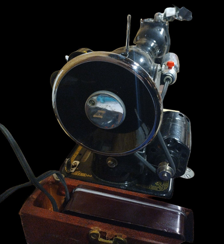 Vintage Woodward and Lothrop General Motors Precision Heavy Duty Sewing Machine