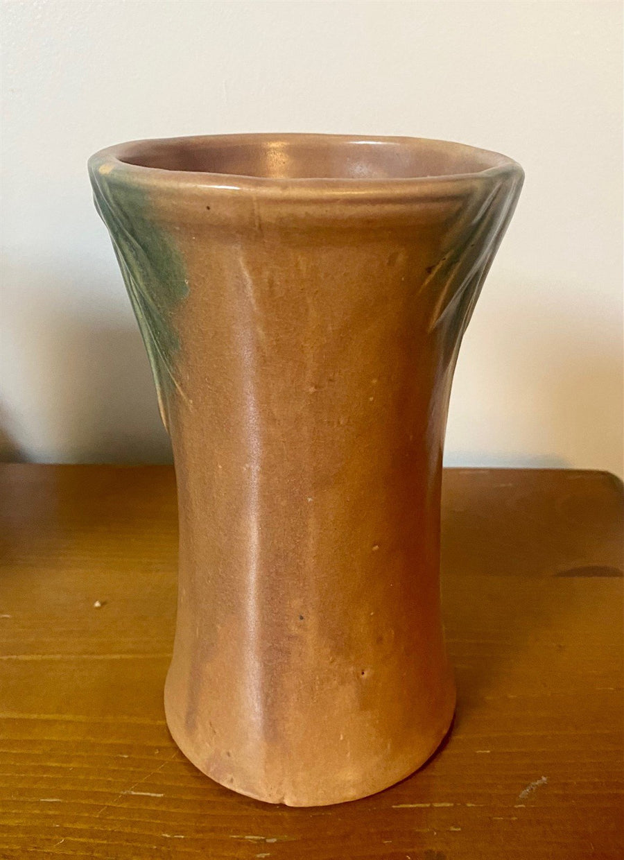 Beautiful 8 inch Nelson Mccoy Matte Rustic Glaze with Green Leaves Accent Vase