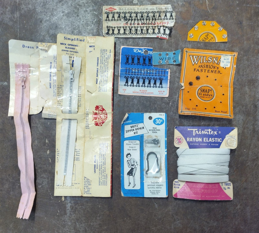 Vintage Assorted Shoe Hooks and Eyes, Snaps, Zippers, Elastic 5 Yd Rayon, Sewing