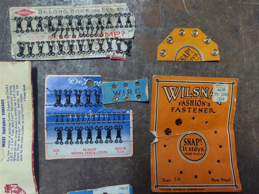 Vintage Assorted Shoe Hooks and Eyes, Snaps, Zippers, Elastic 5 Yd Rayon, Sewing