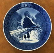 Beautiful Royal Copenhagen 1973 Collectible Holiday Plate