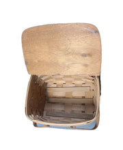 Vintage Hand Painted Woven Picnic Pie Basket Double Handle Hinged Lid Hearts