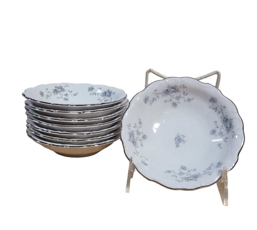 Vintage Johann Haviland Blue Garland Dinnerware Set 32 Pieces Plates Germany