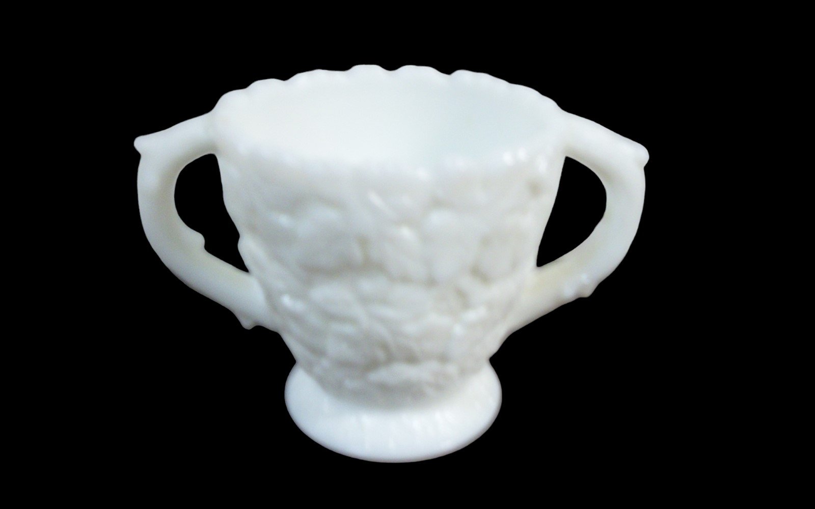 Vintage Antique Fenton Milk Glass Open Sugar with 2 Creamers Leaf Design