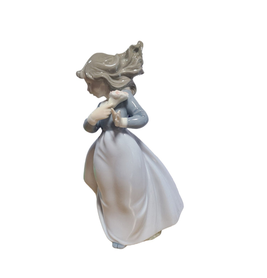 Vintage NAO Lladro Handmade Porcelain Figurine Windy Afternoon Woman Blue Dress