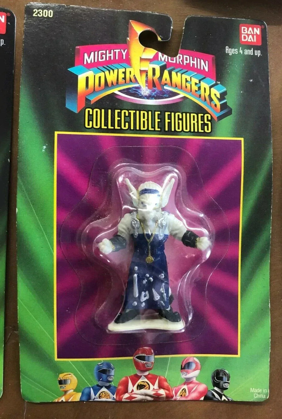9 BANDAI MIGHTY MORPHIN POWER RANGERS & SPACE ALIENS 1993 ACTION FIGURES IN PACK