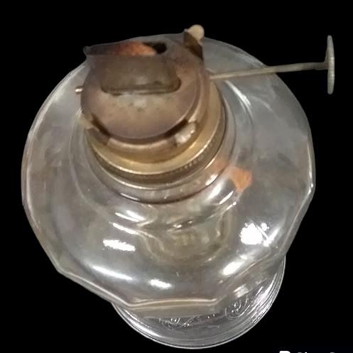 Antique Clear Vintage Oil Lamp with Beautiful Etched Floral Pedestal Design