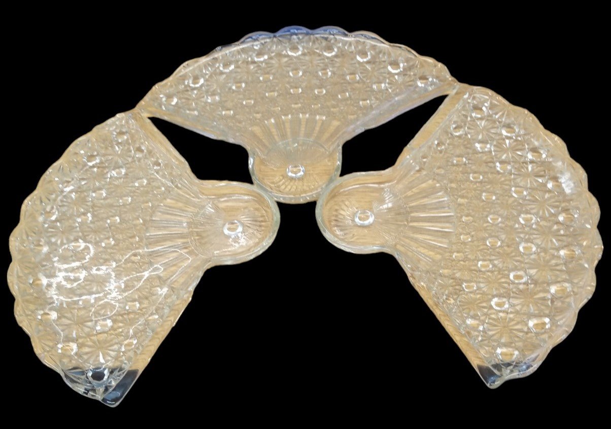 Anchor Hocking Fan Shaped Snack Trays Set Of 8 Vintage Collectible Serveware