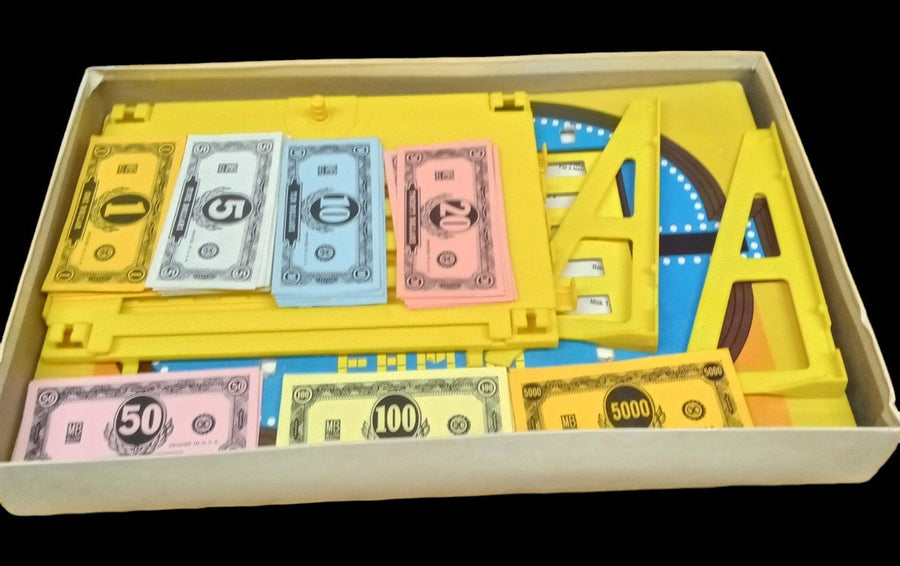 Milton Bradley Family Feud 3rd Edition Board Game Vintage Retro Collectible