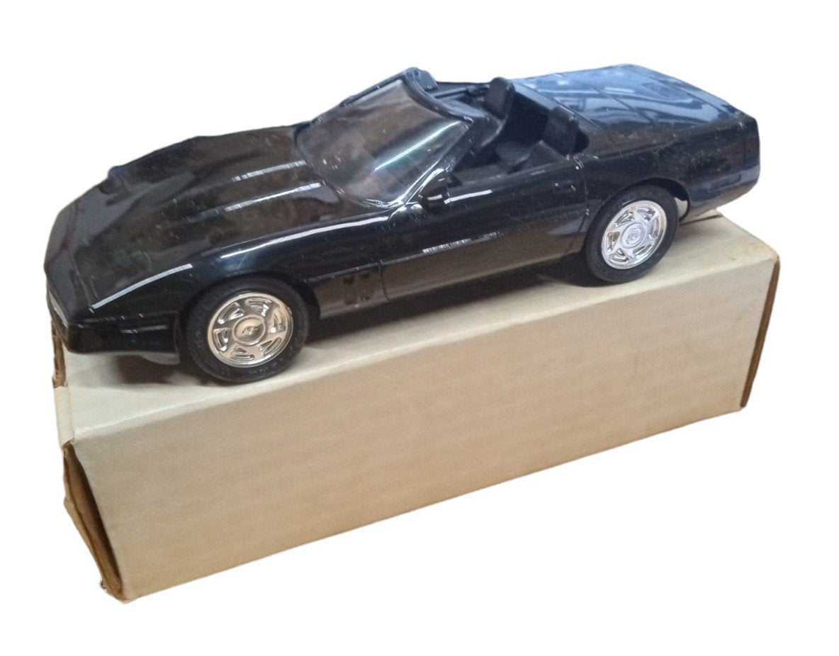 Ertl 1989 Corvette Convertible Model Car Vintage Retro Automotive Collectible