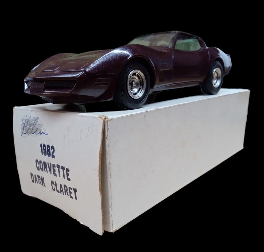 Ertl 1986 Corvette Model Car Vintage Collectible Automotive Decorative Display