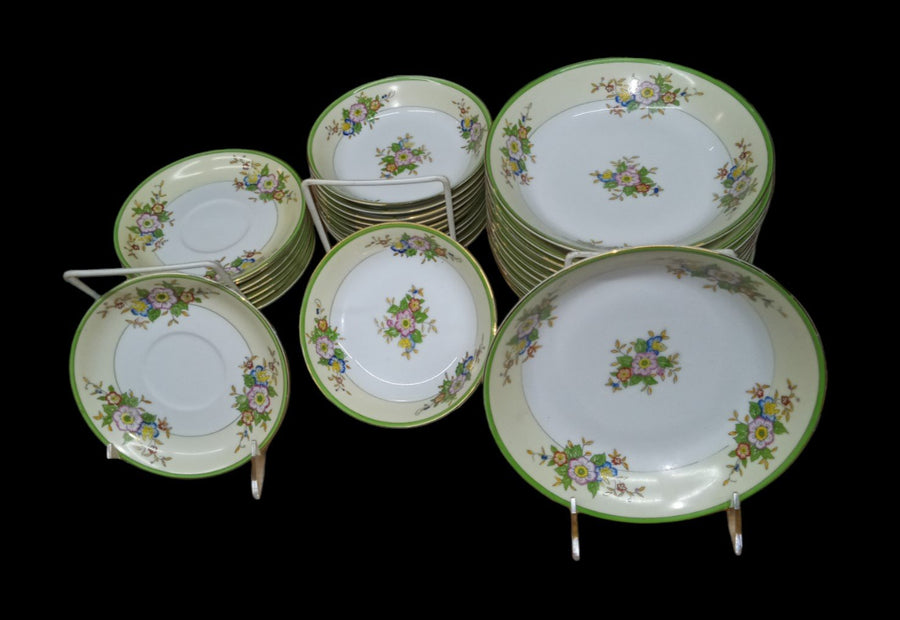Dinnerware Antique Meito Made in Japan Vintage 44 Pieces Floral Green Rim Design