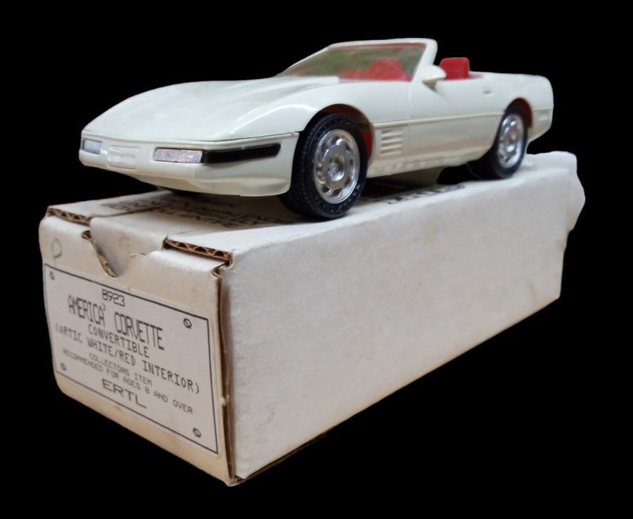 Ertl 1992 Corvette Arctic White Model Car Vintage Collectible Automotive Decor