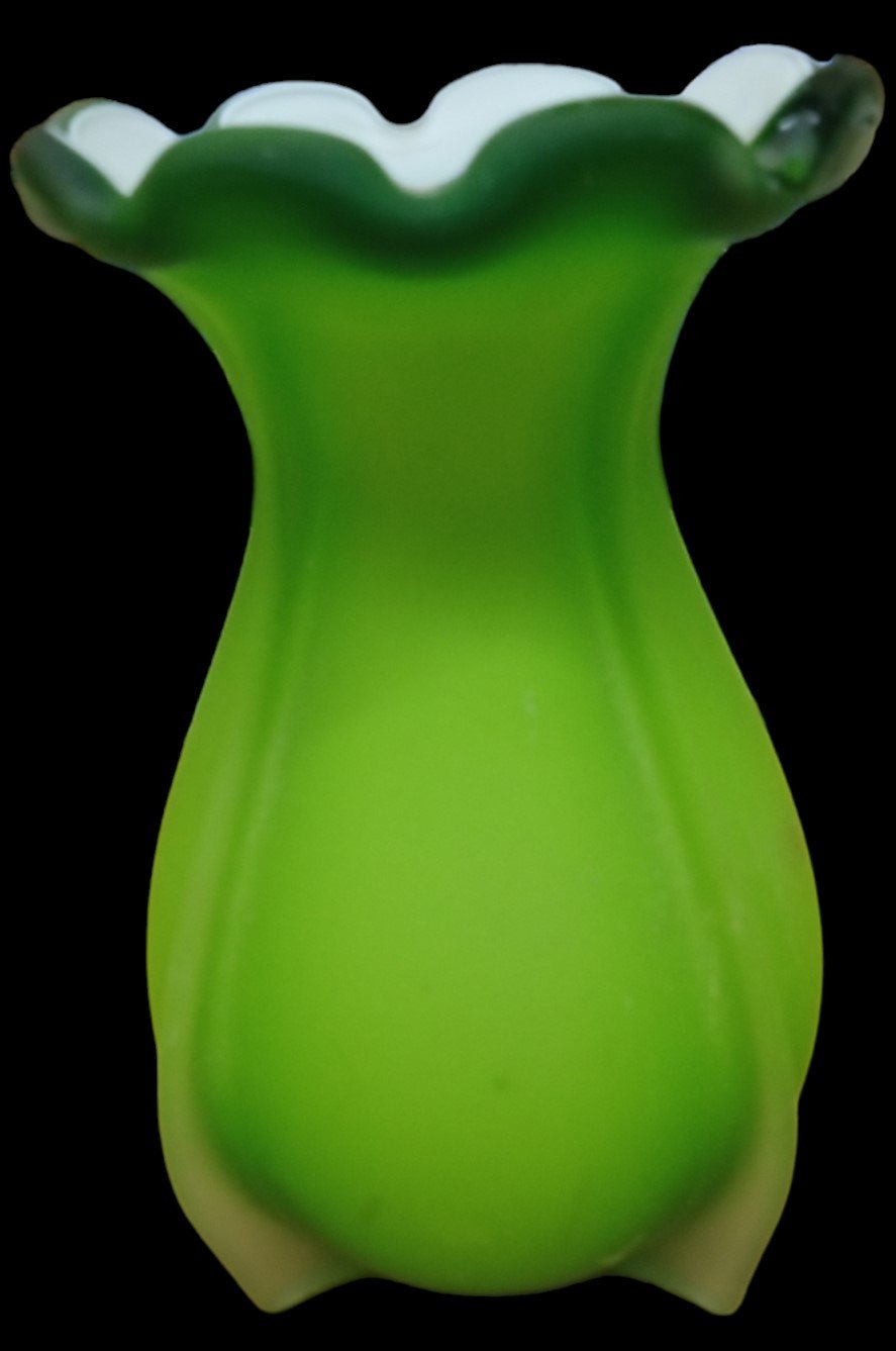 6" Green Vase Vintage Scalloped Edge Footed Base 3.5" Diameter White Interior