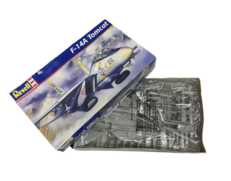 Model Airplane F-14A Tomcat Revell 48:1 Scale Toy Plane US Navy Fighter Craft