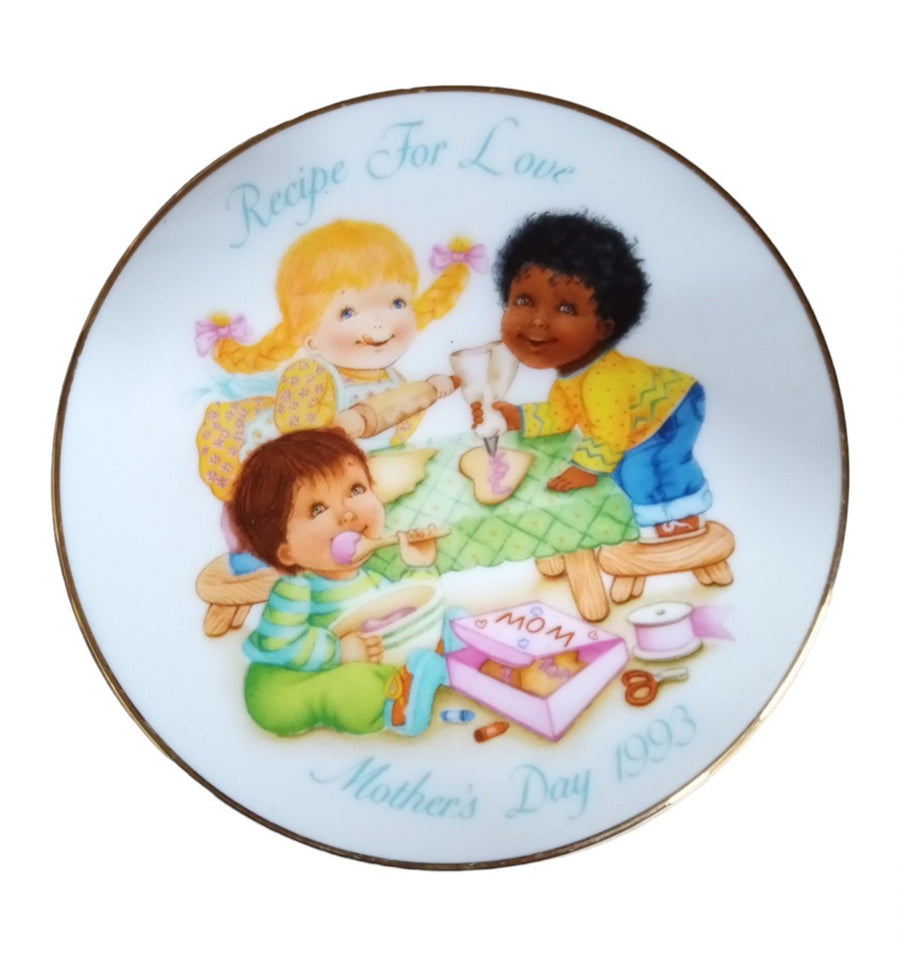 Avon Mother's Day Collectible Plates Set Of 8 Vintage Collectible Gift Idea