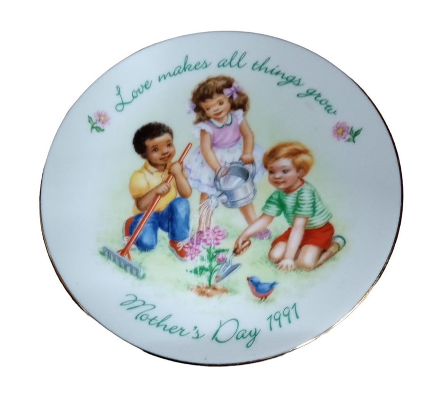 Avon Mother's Day Collectible Plates Set Of 8 Vintage Collectible Gift Idea