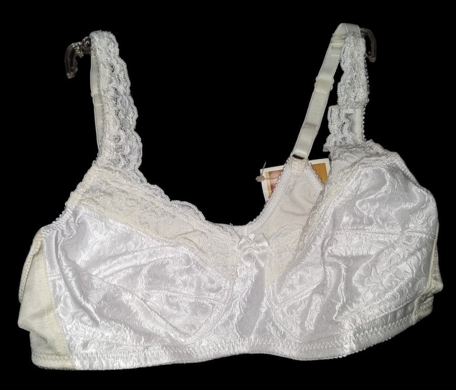 Amoena Bra White Style 2126 Size 34B New from Lingerie Store with Tags Hanger