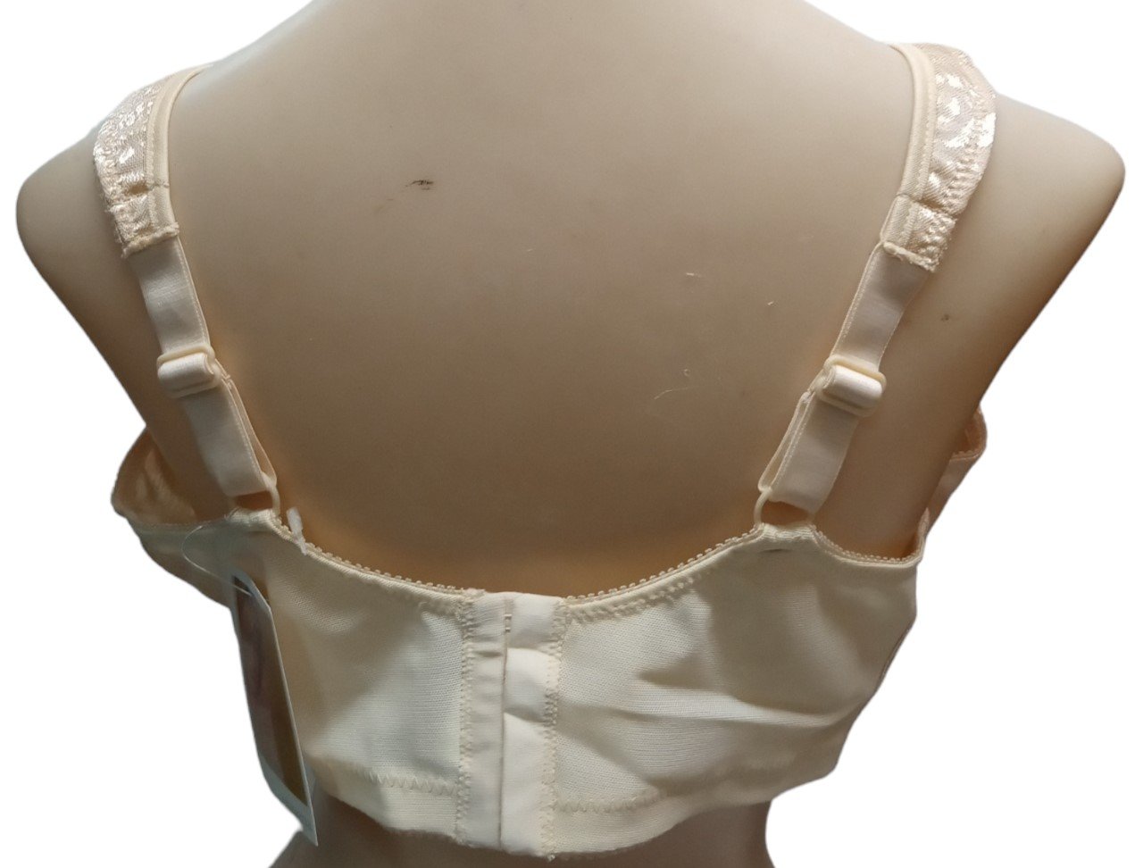 Amoena Bra Pearl Beige Style 2133 Size 40DDD New Lingerie Store w/ Tags