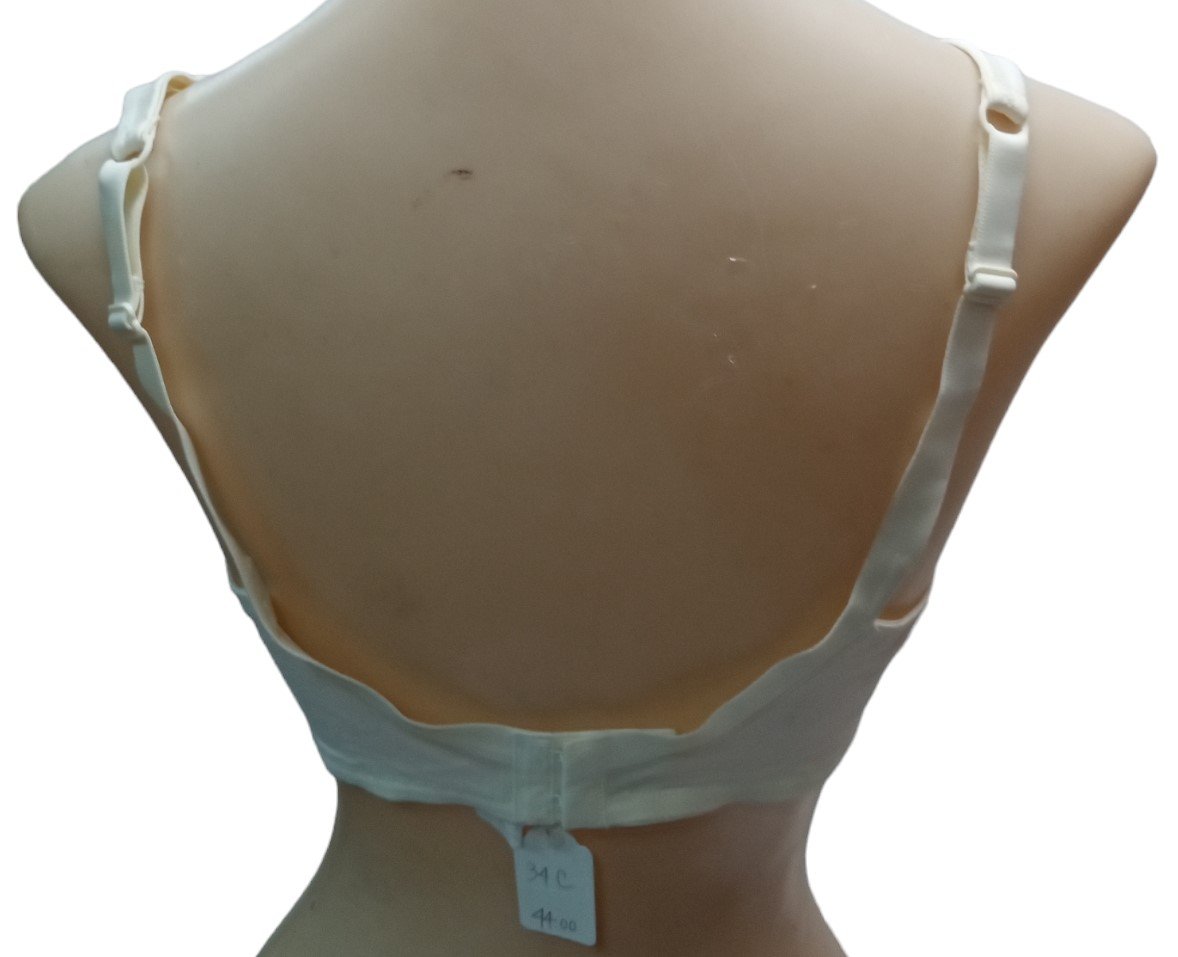 Classique Bra Style 783 Cream Size 34C New Lingerie Store w/ Tags