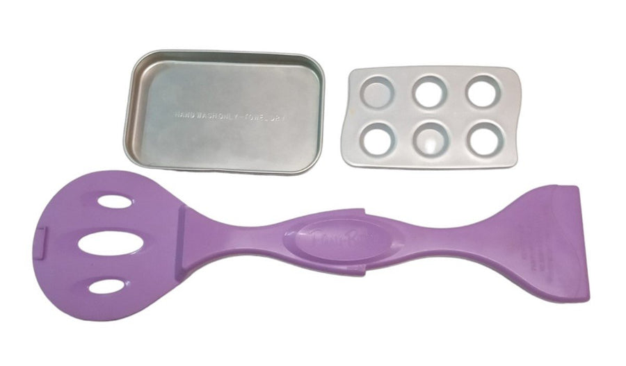 Easy Bake Oven With Pans & Pan Pusher Vintage Collectible Cooking Toy Children's