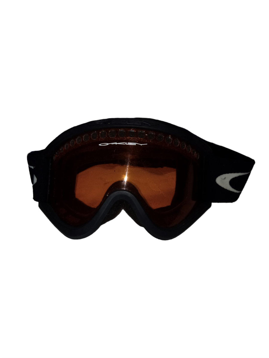 Oakley Skiing Snowboarding Goggles Sports Gear Accessory Vintage Colle – Shop Cool Vintage Decor
