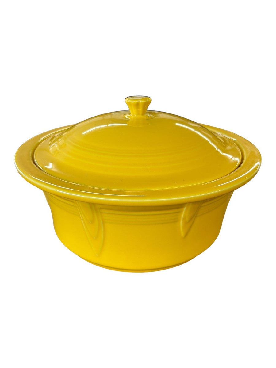 Fiesta - Daffodil Yellow Large Covered Casserole Dish Homer Laughlin Ceramic HLC