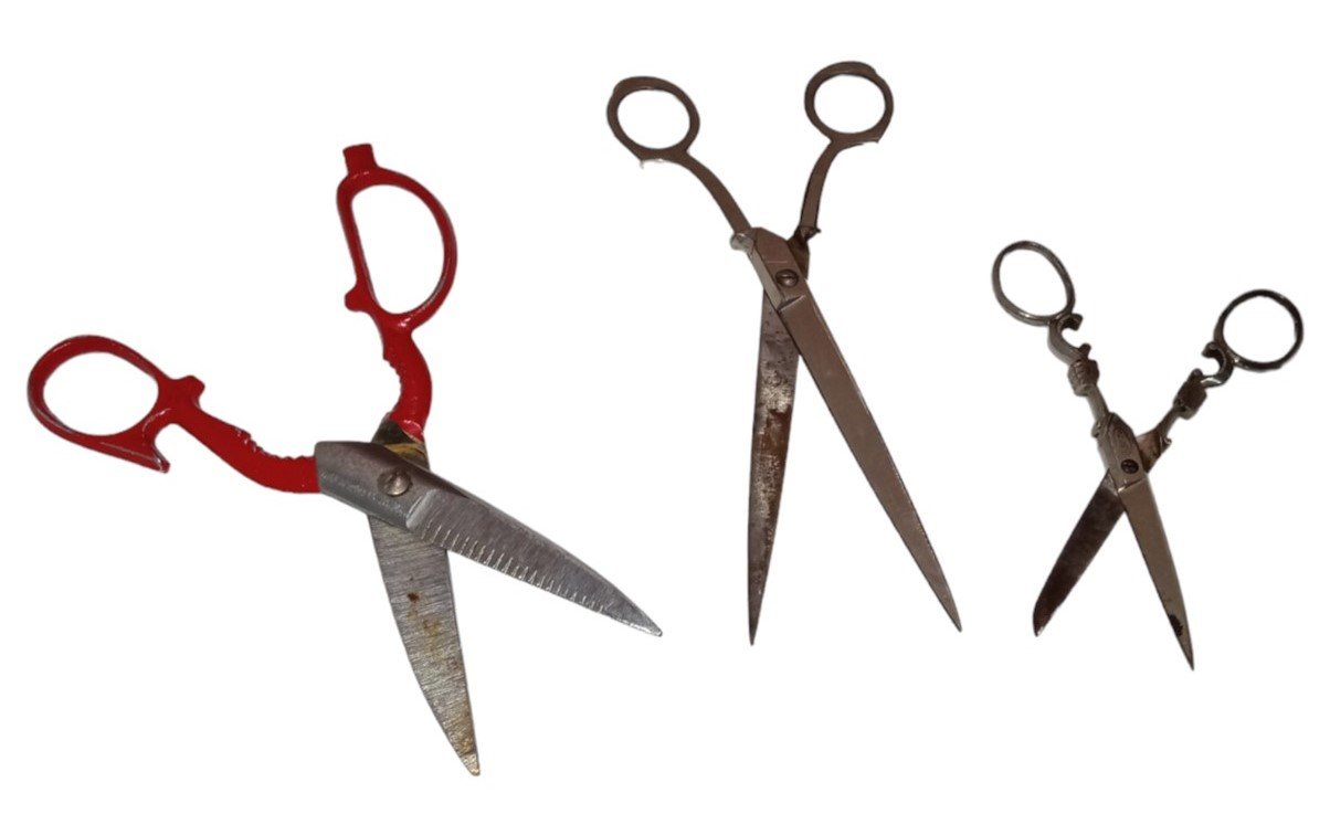 Scissors Set Of 3 Antique Vintage Collectible Craft Tools School Supplies