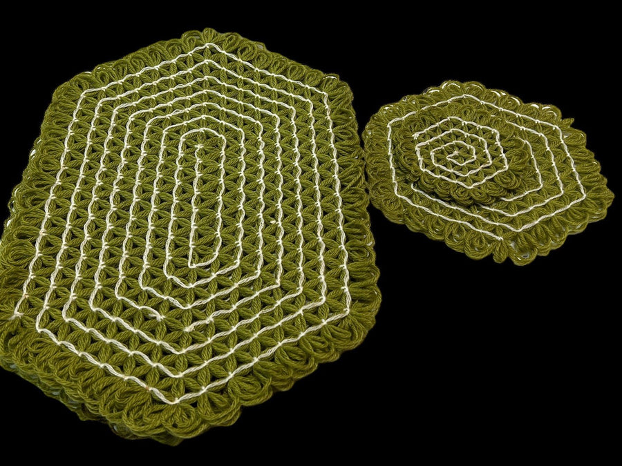 Avocado Green Yarn Placemats Antique Handmade with Loom Vintage 6 Pieces