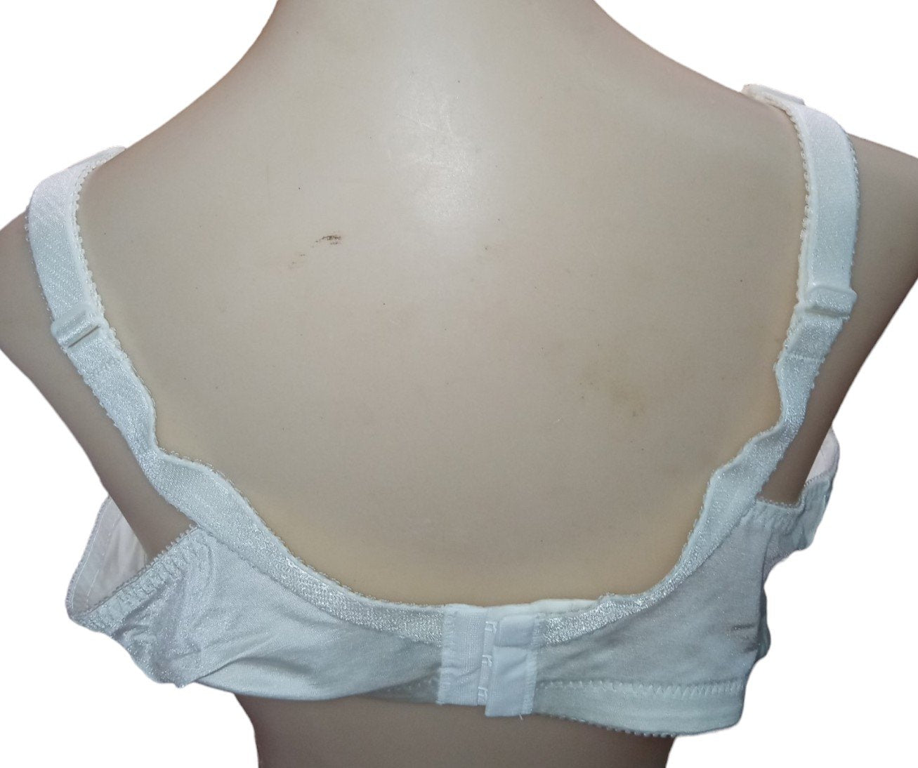 Amoena Bra White Style 2114 Size 42B New Lingerie Store w/ Tags
