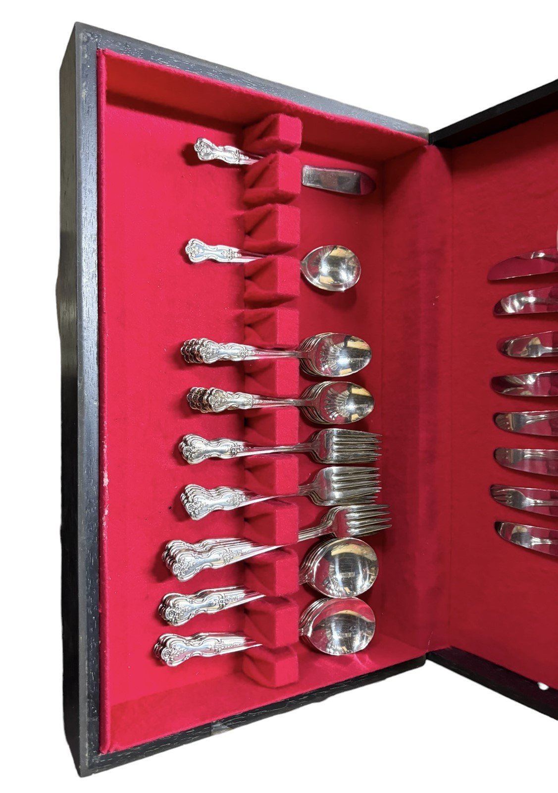 Flatware WM Rogers MFG Magnolia Inspiration Silverplate 49pc Wood Case