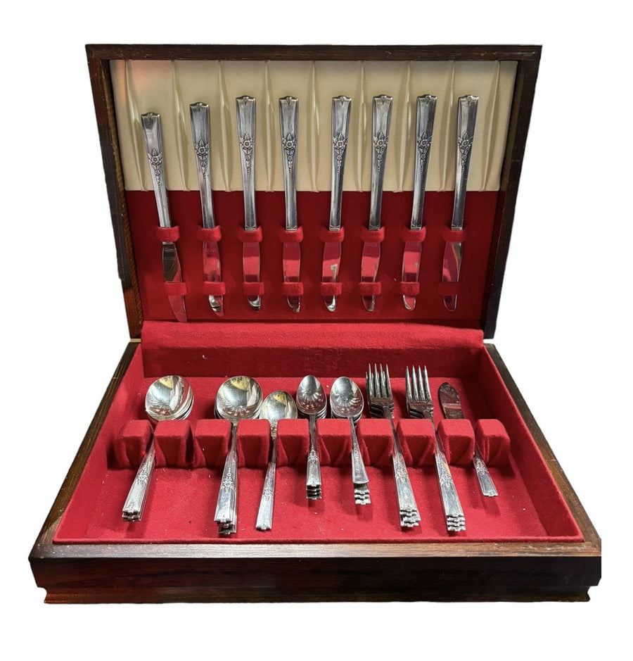 Flatware Oneida King Arthur WM.A Rogers Stainless Steel Cutlery Set 33 pc