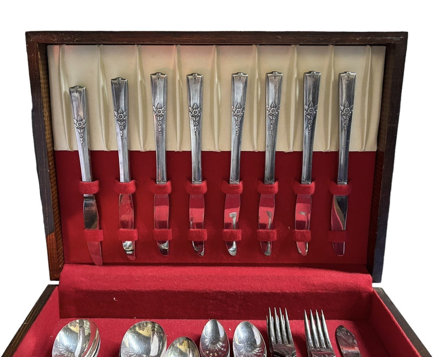 Flatware Oneida King Arthur WM.A Rogers Stainless Steel Cutlery Set 33 pc