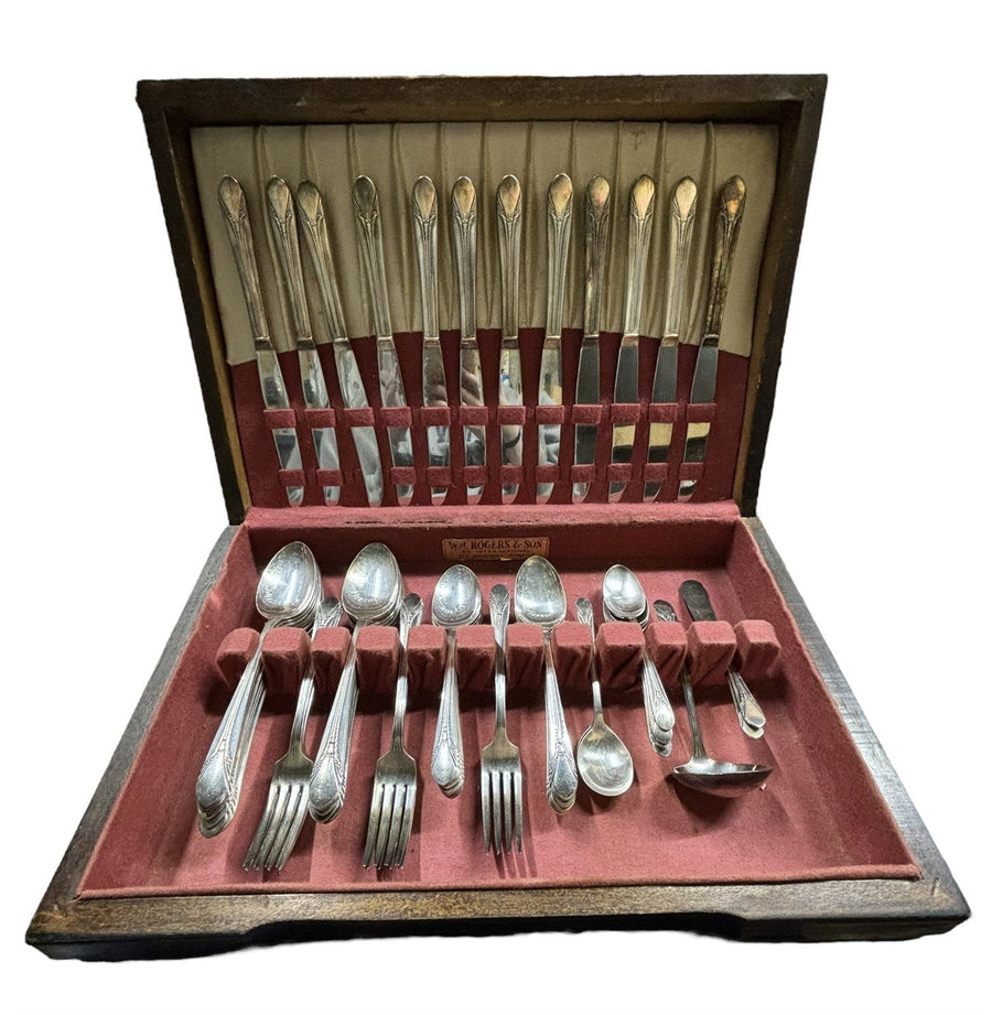 Flatware WM. A Rogers Inheritance Stainless Cutlery Dining Set Wooden Case 59 pc