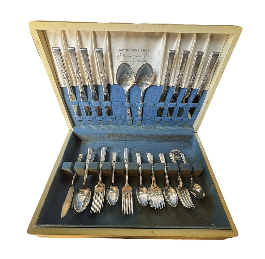 Flatware Oneida Community Morning Star Silverplate 1948 48 pcs