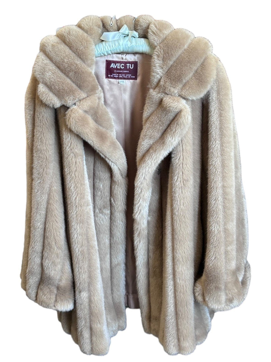 Avec Tu a Luxury Fabric Fur Coat Made in USA