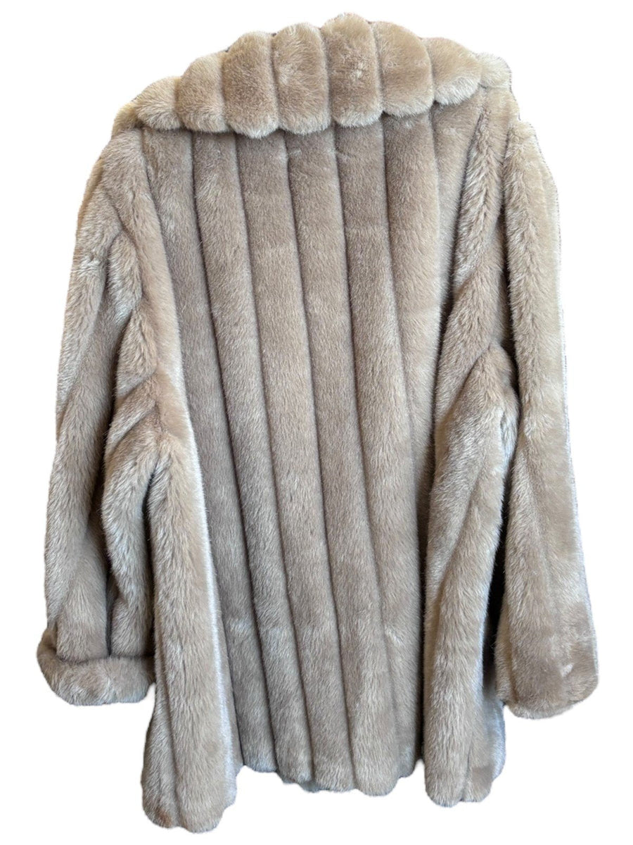 Avec Tu a Luxury Fabric Fur Coat Made in USA