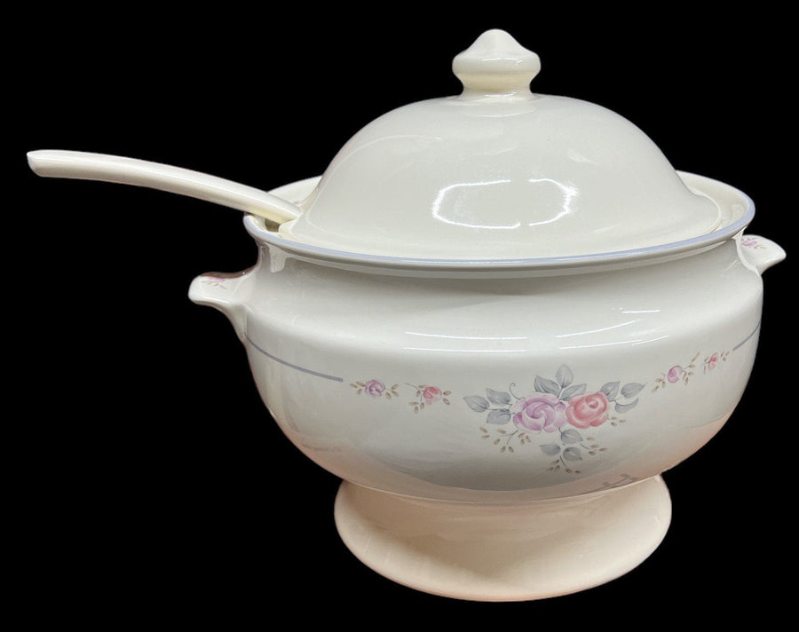 Pfaltzgraff Soup Tureen Antique Stoneware Vintage Trousseau