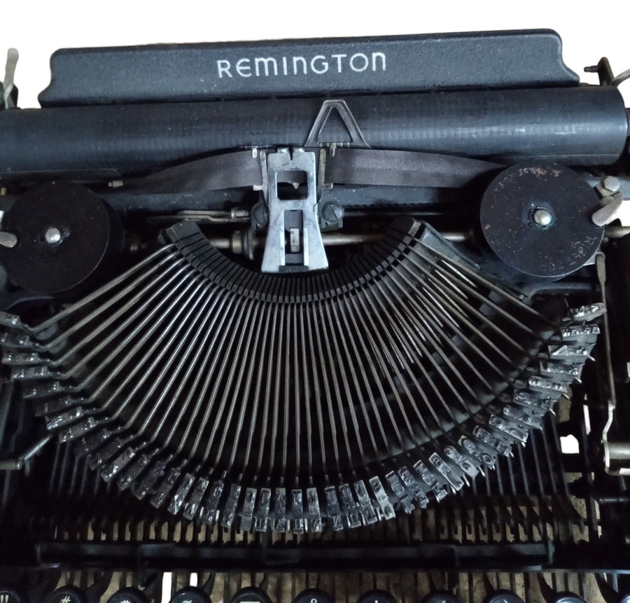 Manual Typewriter Antique Remington Rand Vintage Black No Case 1940s