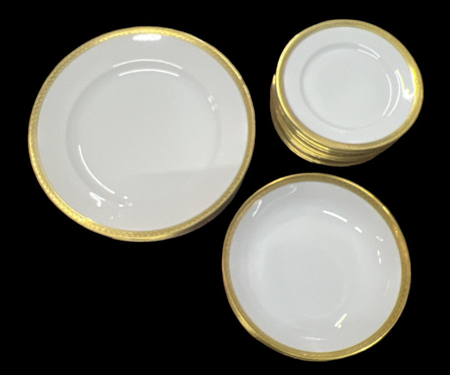 Royal Bayreuth China Antique 1794 Bavaria Vintage Set of 20 Pieces