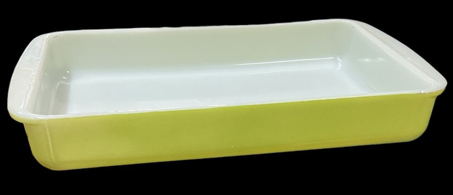 Pyrex Milkglass 2 Quart Antique Ovenware #232 Vintage Lime Green Trade Mark D-37
