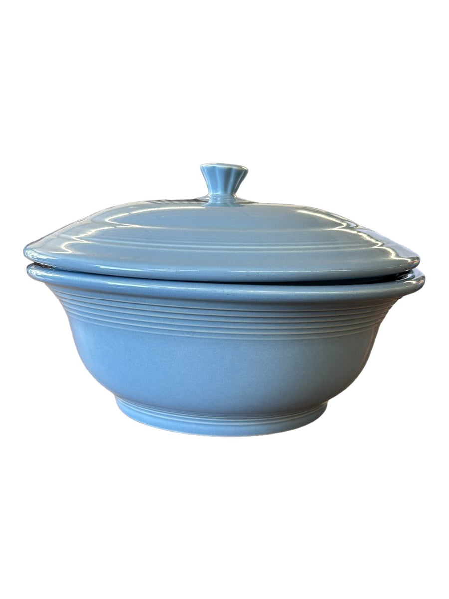 Fiesta - Periwinkle Blue Covered Casserole Dish Homer Laughlin Ceramic Serving