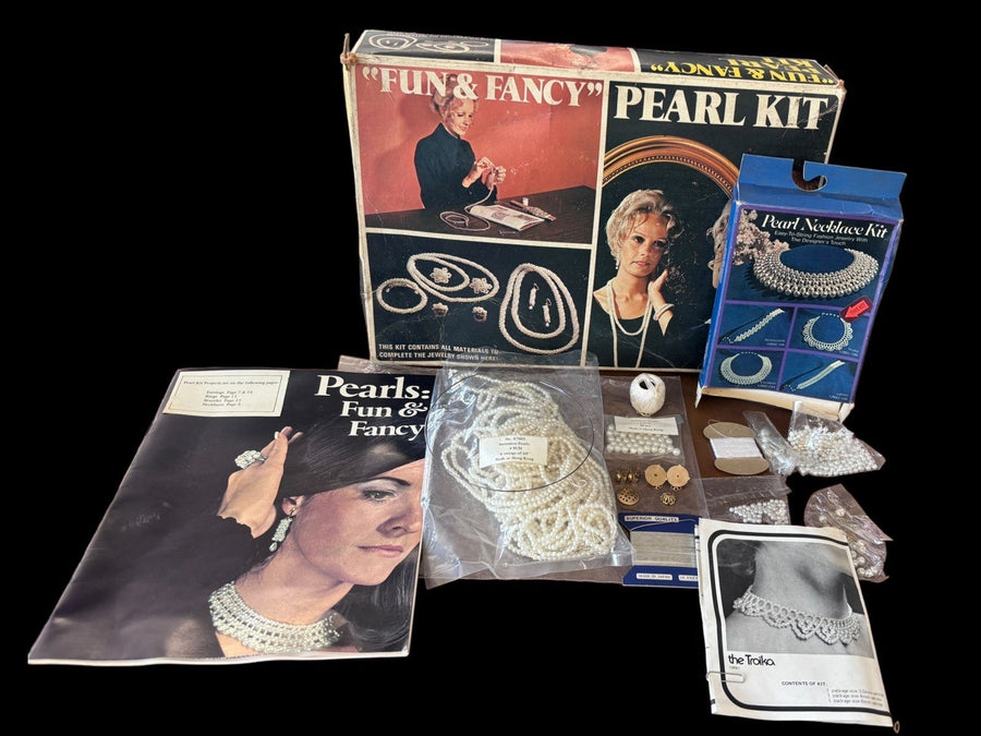 Cunningham Art Project Pearl Necklace and Earrings Kit Vintage