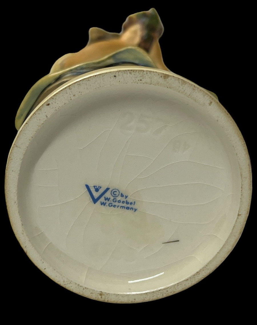 Hummel Figurine 257 Antique For Mother Vintage Made in West Germany 1960s